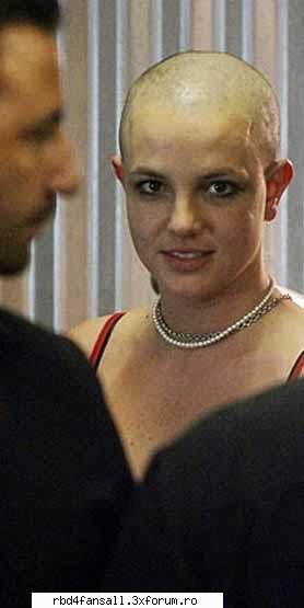 britney spears asta trucata experta in bannere & moderatoare
