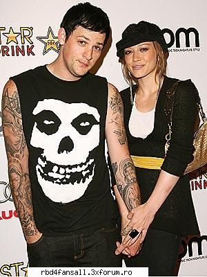 hillary duff experta in bannere & moderatoare