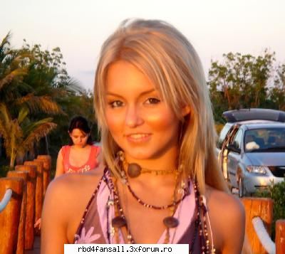 angelique boyer Annie admin