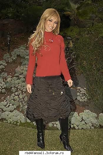Poze - anahi_christian - Anahi