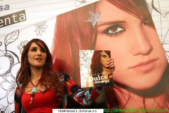=_=Poze=_= - Mi bebita con su libro....en un video,Dudu dijo - Dulce